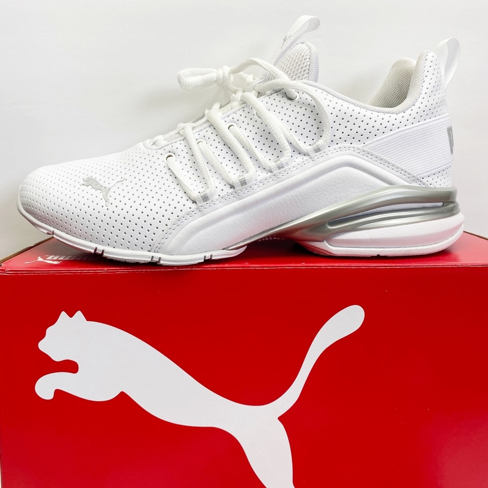 💥 Men’s Pumas 💥